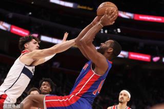 马里潘：我们在防守端做得不错 亚当斯是一名伟大的球员