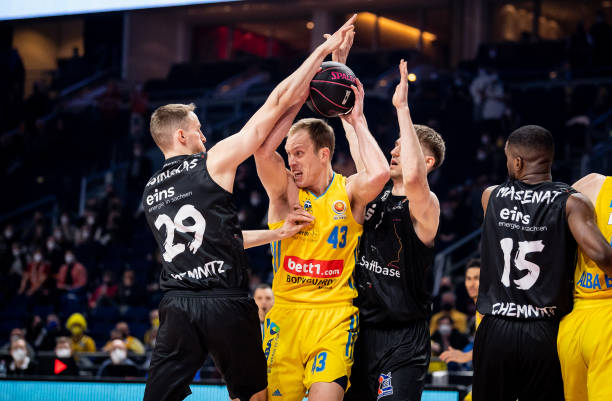 临场应变的 临场应变的